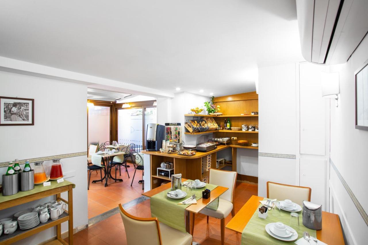 Piazza Di Spagna 3* Rom
